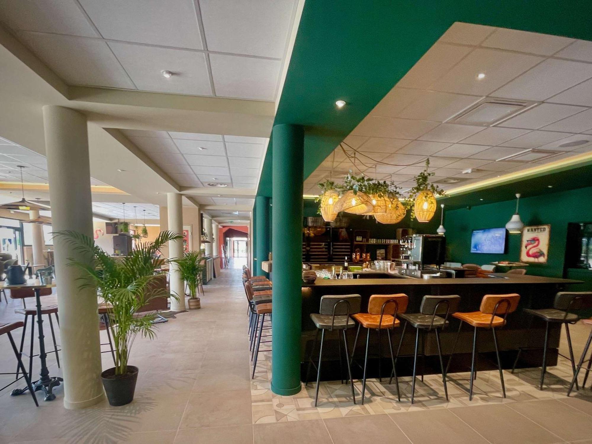 Ibis Budget Porte de Camargue Saint-Martin-de-Crau Buitenkant foto