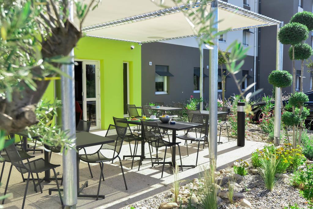 Ibis Budget Porte de Camargue Saint-Martin-de-Crau Buitenkant foto