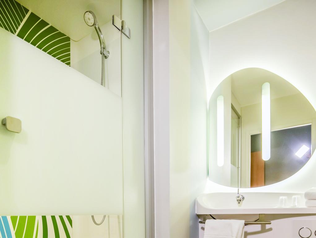 Ibis Budget Porte de Camargue Saint-Martin-de-Crau Buitenkant foto